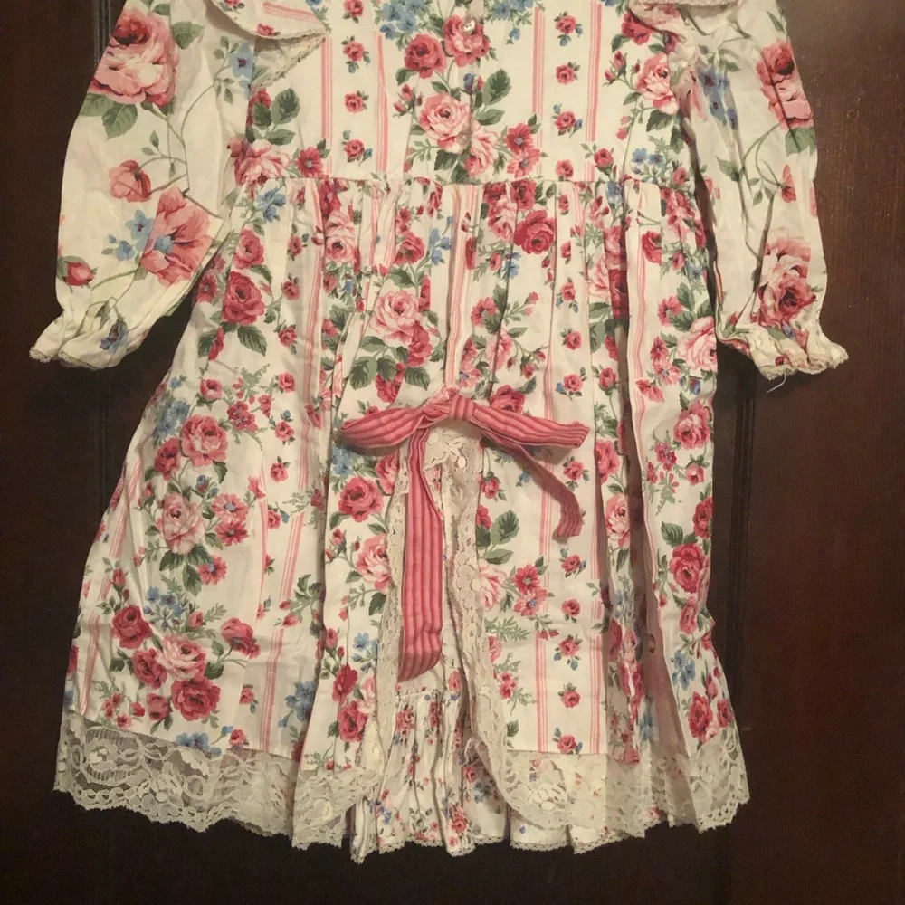 Handmade girls dress with bloomers - Picture 2 of 5